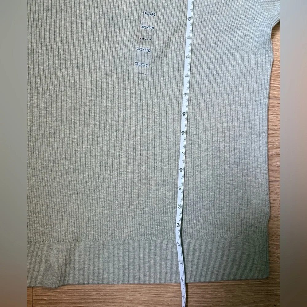 UNIQLO - NWT - Mint Light Green Sage Ribbed Polo Sweater - Picture 4 of 5